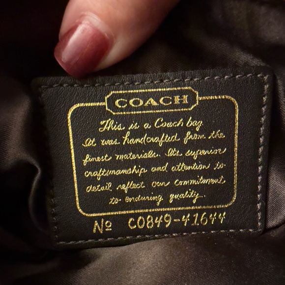 🤎 Coach Signature Swingpack Crossbody – Brown Monogram with Stripe - Picture 4 of 10